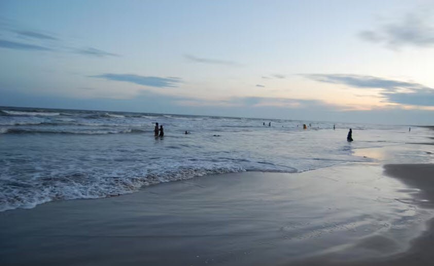 Alone Beach, Visakhapatnam, Andhra Pradesh - Vushii.com Alone Beach, Visakhapatnam, Andhra Pradesh - Vushii.com